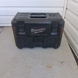 Milwaukee 18v Wet/Dry Vacuum 
