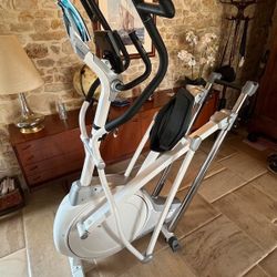 New Kettles Pro Elliptical Trainer