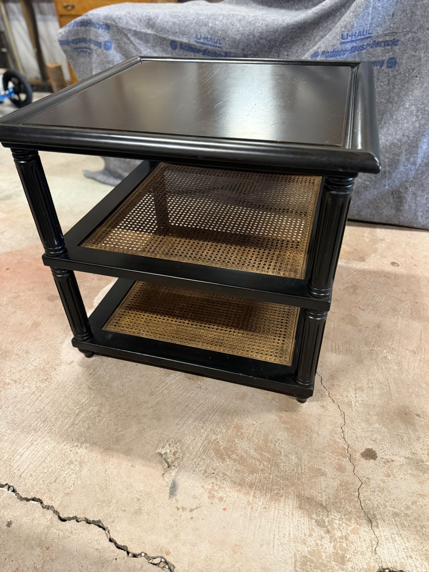 Drexel Heritage Accent Table β 30βx30β β $45 (Knightsen)