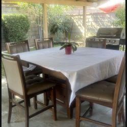 Dining Table Wood And Leather 6 chairs 