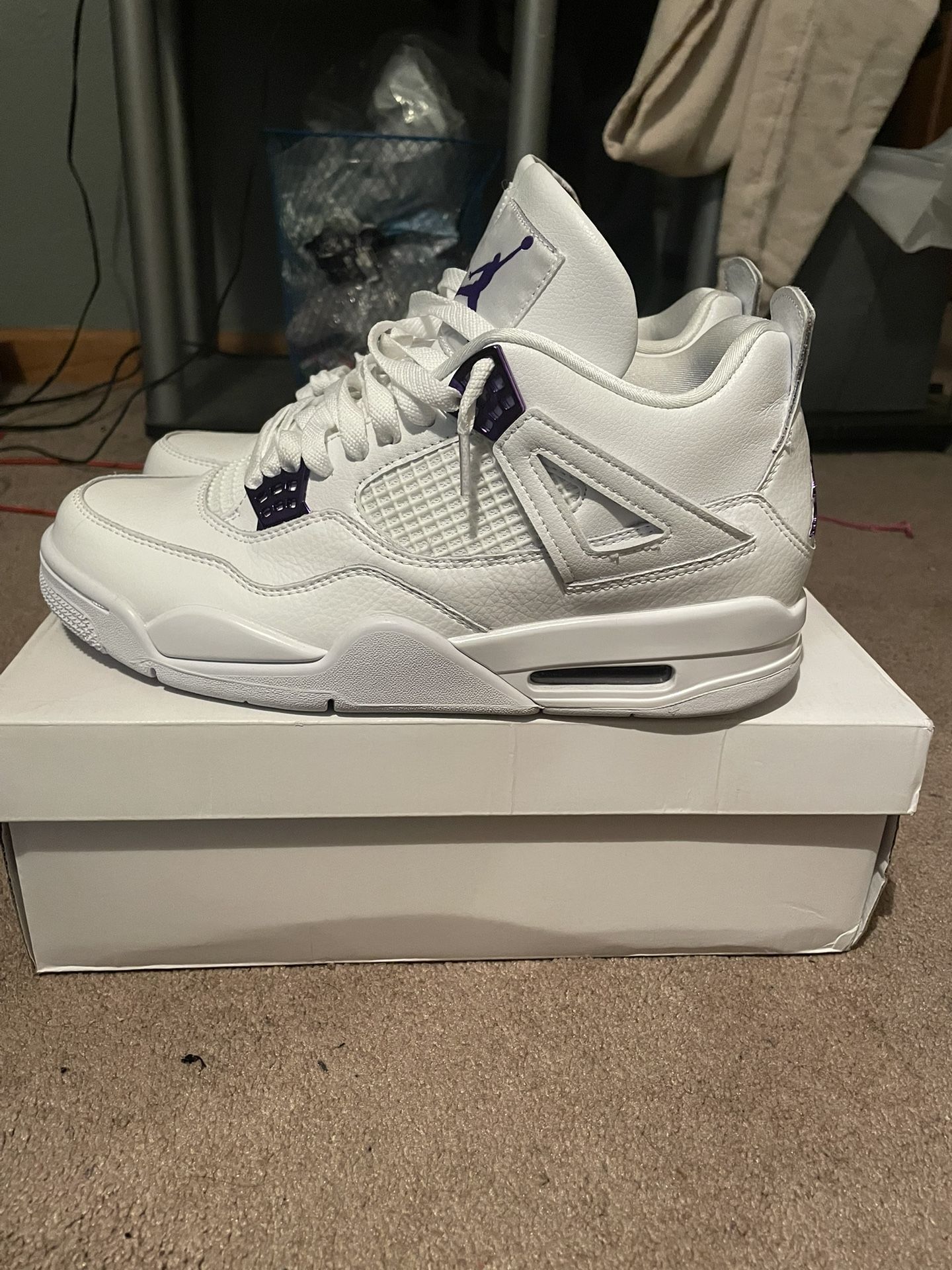 Jordan 4 Metallic Purple