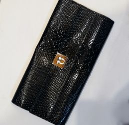 Cosmetic case makeup organizer