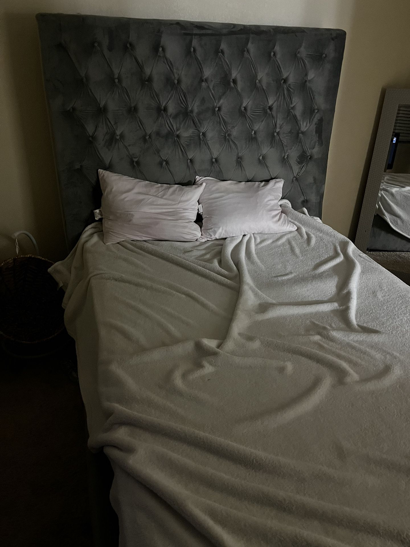 Queen Bed Frame  Home & Garden