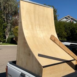 Skate Ramp