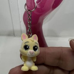 Disney Doorables Series Rabbit Figure  Keychain