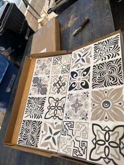 Flooring tiles