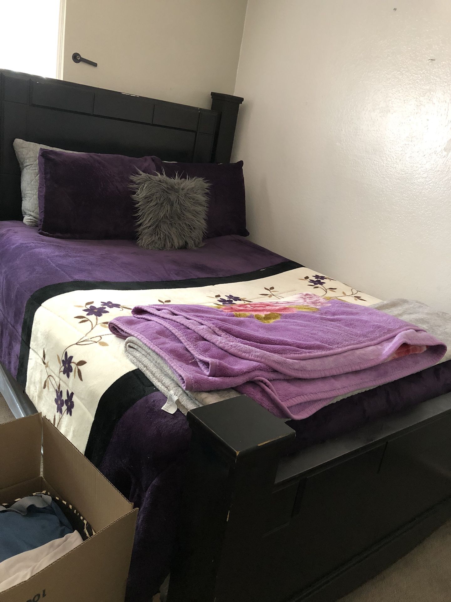 Queen Size Bed frame (no Mattress)