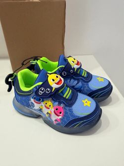 Kids shoes size 9