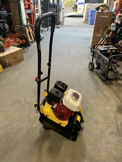 HONDA GX120 HEAVY DUTY COMPACTOR WITH WHEELS 900.00