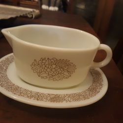 Vintage Pyrex Woodland Gravy Boat & Underplate