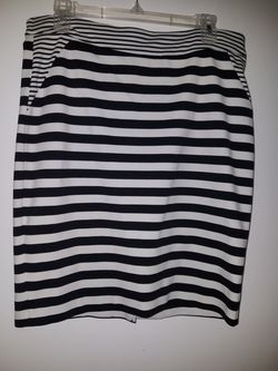The Limited Skirt size 8
