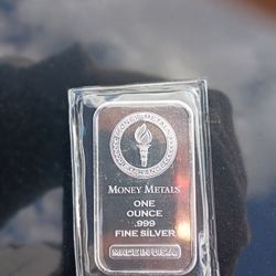 Money Metals 1oz Silver Bar