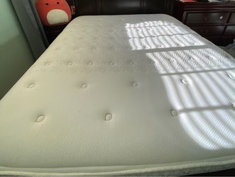 Sealy Queen mattress