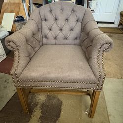 Accent Chair 