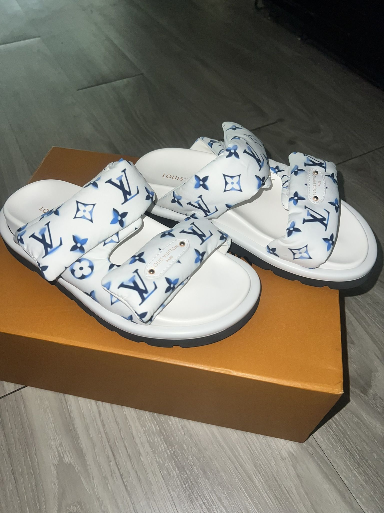 Luxury Women’s White Sandals