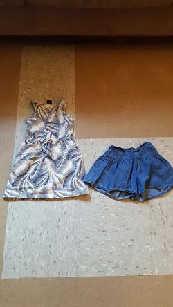 GAP dress & old navy shorts size 4T