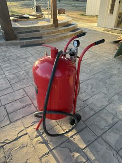 Sand Blaster by Central Machinery - BOX OF SAND INCLUDED