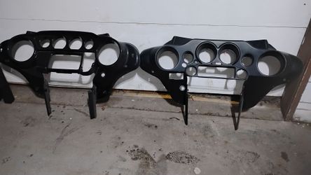 OEM Harley-Davidson Touring Inner Fairings/Dash Panels – 2 Available