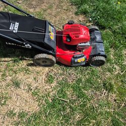 Lawnmower  CRAFTSMAN-  SELF PROPELLED 