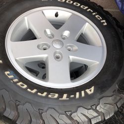 17” Jeep Wrangler Alloy Wheels 5x5” Bolt Pattern ($60.00 Per Each rim) 
