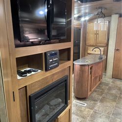 2014 Sunset Trail Crossroads 33BD