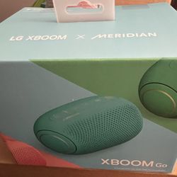 BRAND NEW IN BOX LG Xboom Go PL2B Portable Wireless Bluetooth Waterproof Speaker Ice Mint