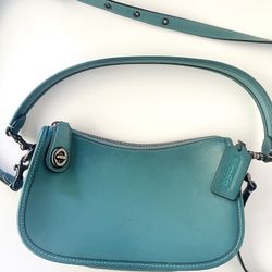 ** Coach  Swinger 20  Leather Shoulder Bag **