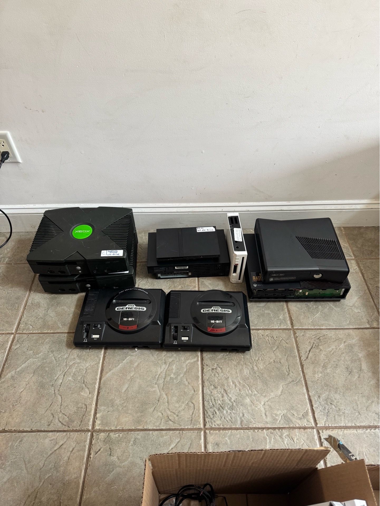 VIDEO GAME LOT FOR PARTS NOT WORKING