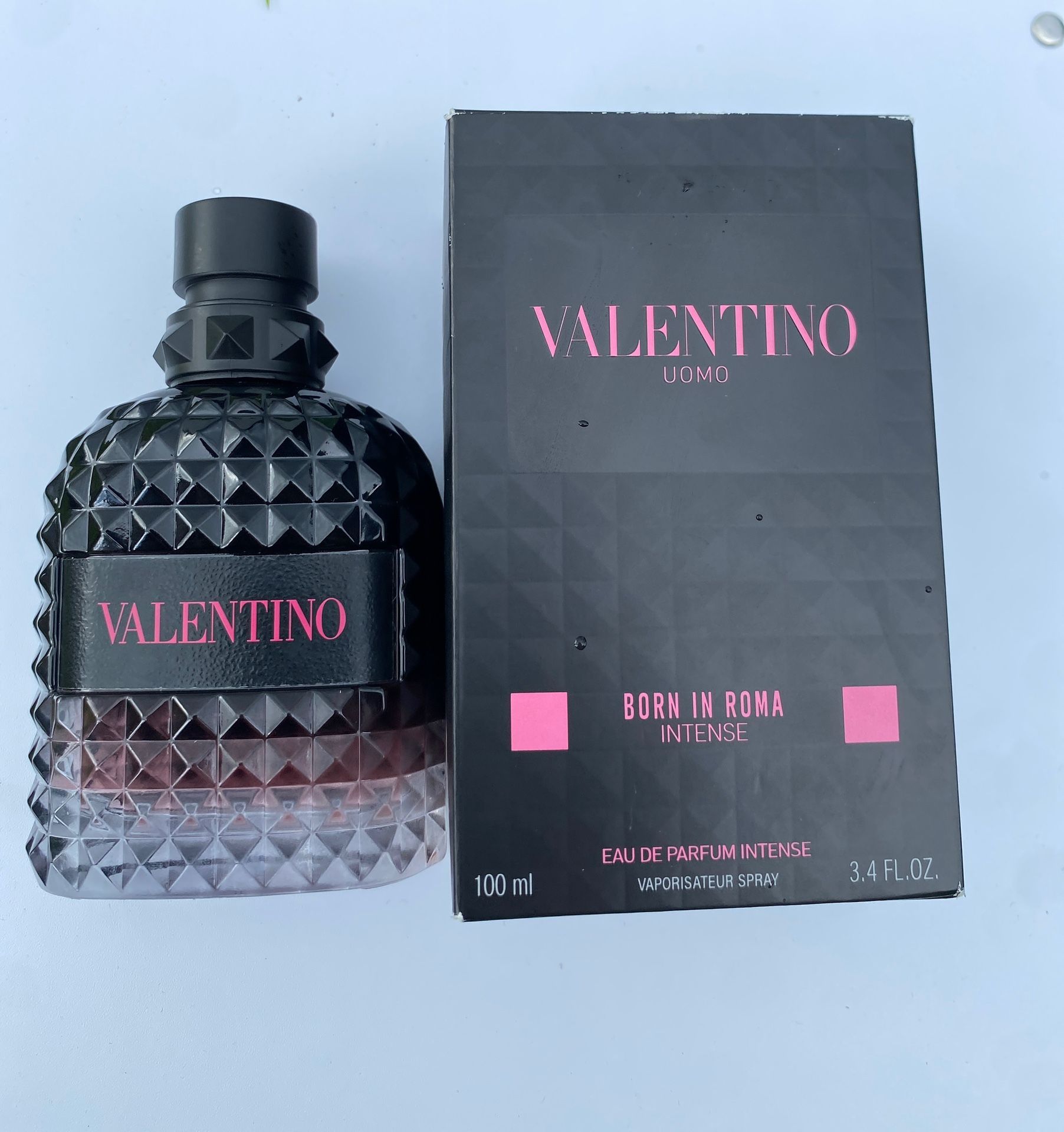 valentino uomo born in roma
