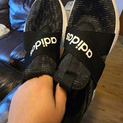 Size 7 Womens Adidas Shoes