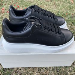 Alexander McQueen Oversized Black/White Low-Top Sneakers Size 11.5