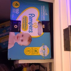 Pampers Diapers Stage 4 New