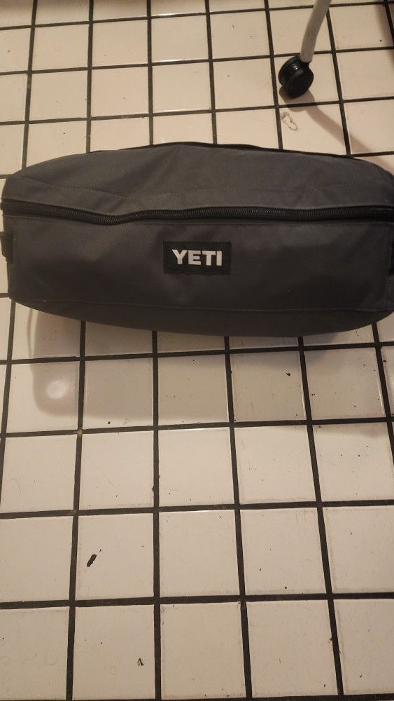 yeti blanket