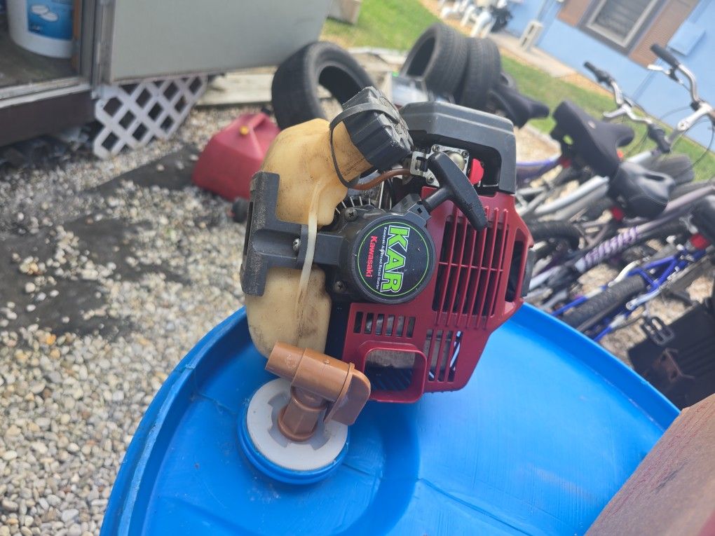 Gas Trimmer