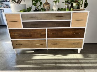 8 Drawer Dresser