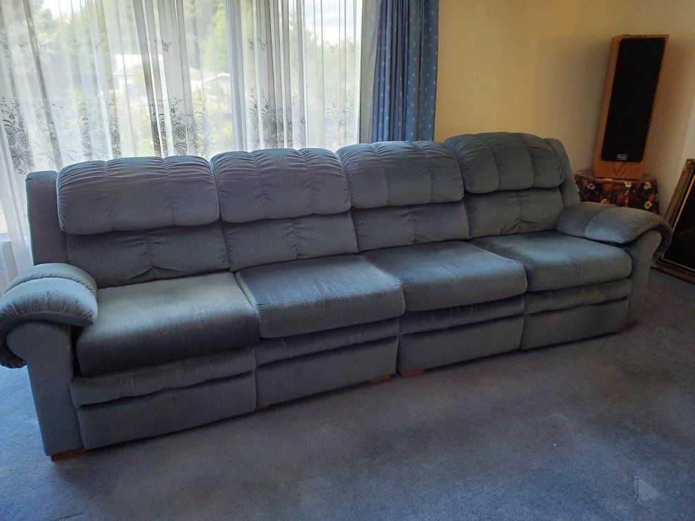 La Z Boy "Modular Seating" 4 sectional couch sofa with 2 recliners! for