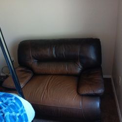 Authentic Leather Recliner Couxh