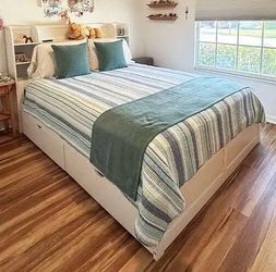 Queen size bed