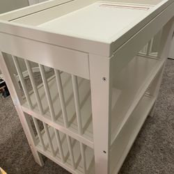 IKEA changing table (like New)