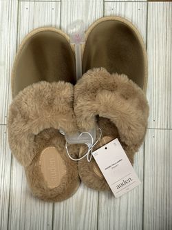 Women’s Auden Metallic Faux Leather Gold Slipper, Size 7/8