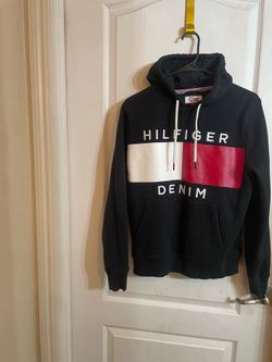 Men’s small Tommy Hilfiger hoodie
