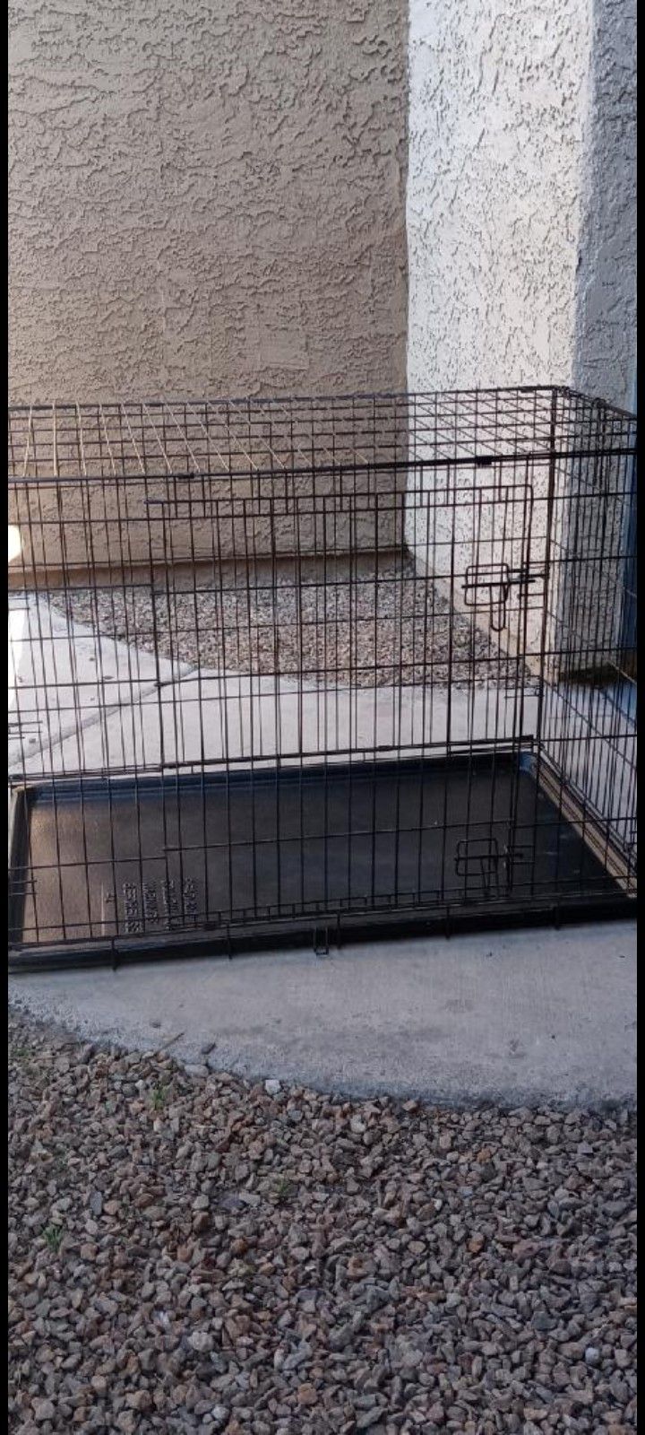 XXL Dog Crate Pickup Between M-F 2:00-5:40 S-S 2:00-4:40 Rainbow/Charleston Cash Only Price Is Firm Read Description Serious Buyers Message Only