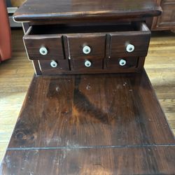 End Table Used 2 Drawers