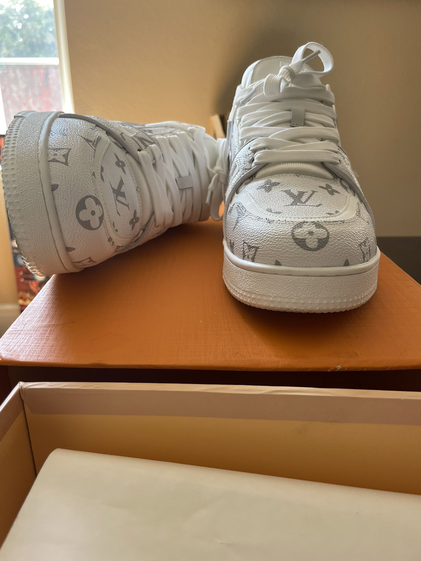 Louis Vuitton Monochrome White