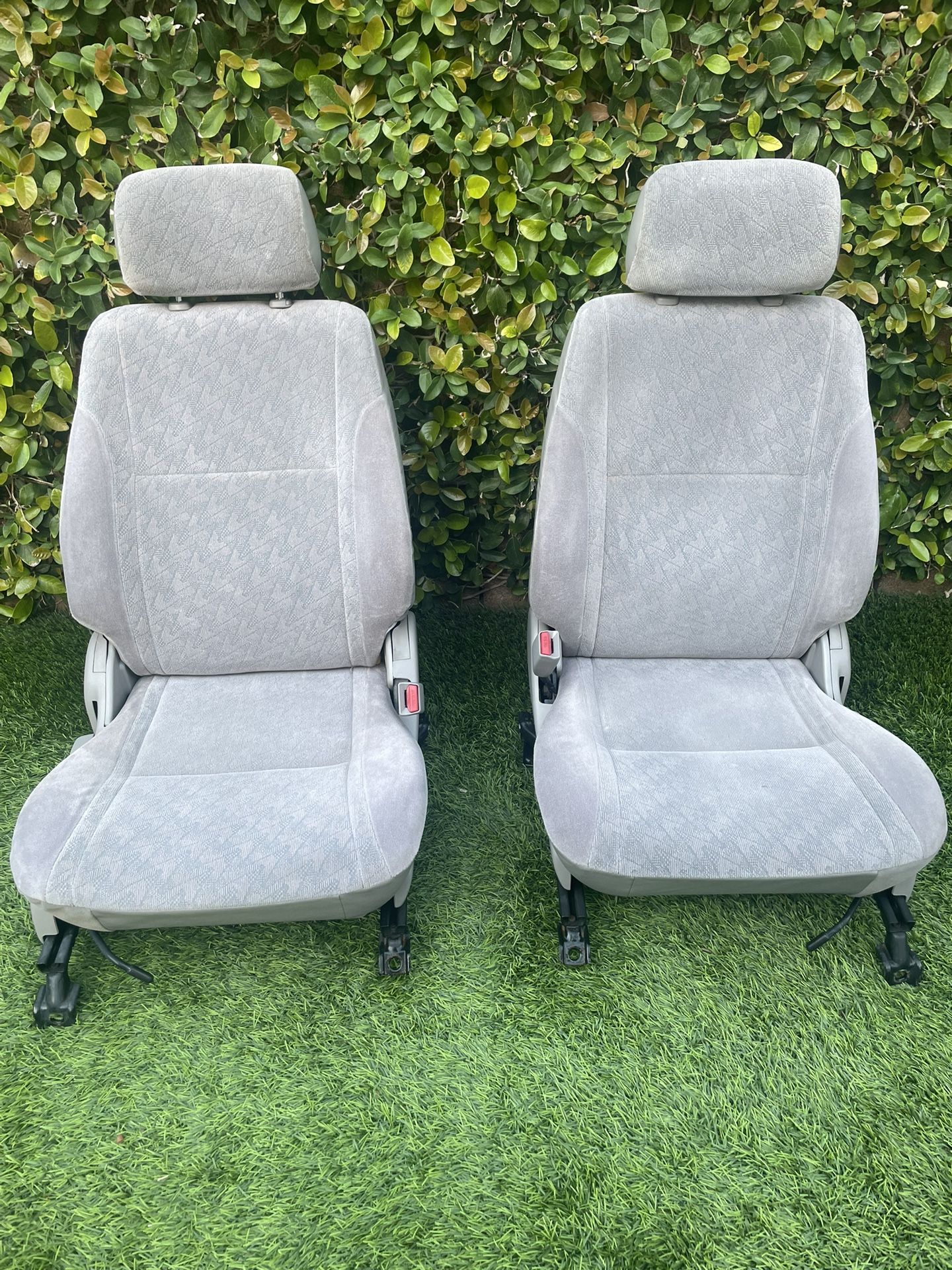 Toyota Tacoma seats 