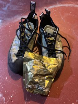 Size 9 Gambit rock climbing shoes