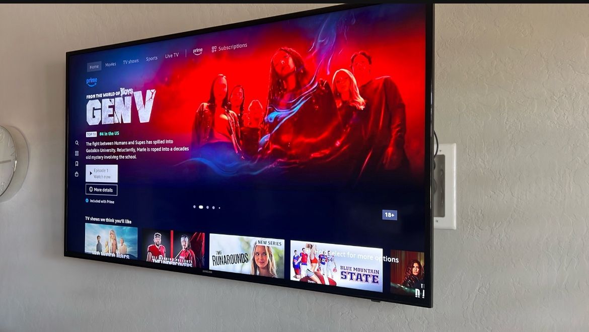 Samsung 50 inch TV with remote