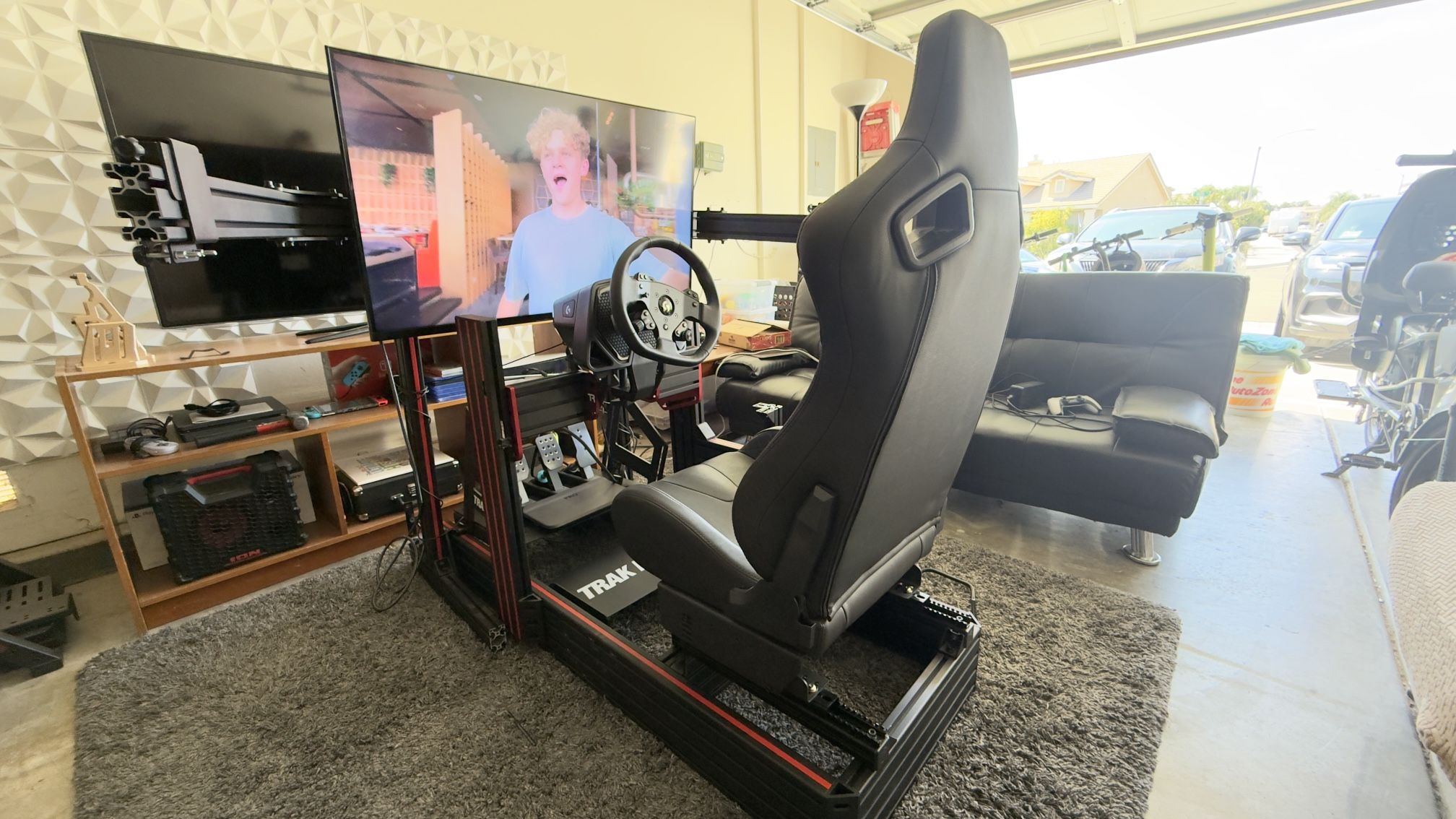 Logi Gpro With Trak racer Cockpit