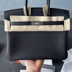 Fashionable Handbag
