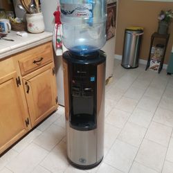 GLACIER BAY Water Dispenser